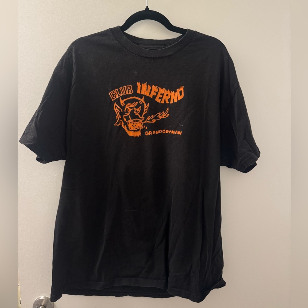 brandy melville graphic t